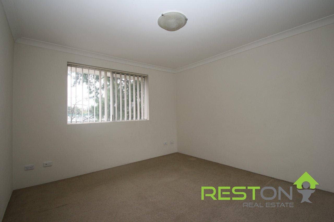 18/9-11 First Street, Kingswood NSW 2747, Image 2