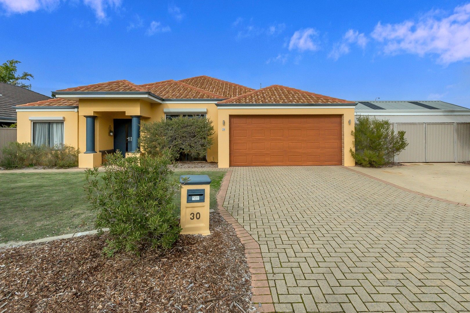 5 bedrooms House in 30 Silkwood Street SOUTHERN RIVER WA, 6110