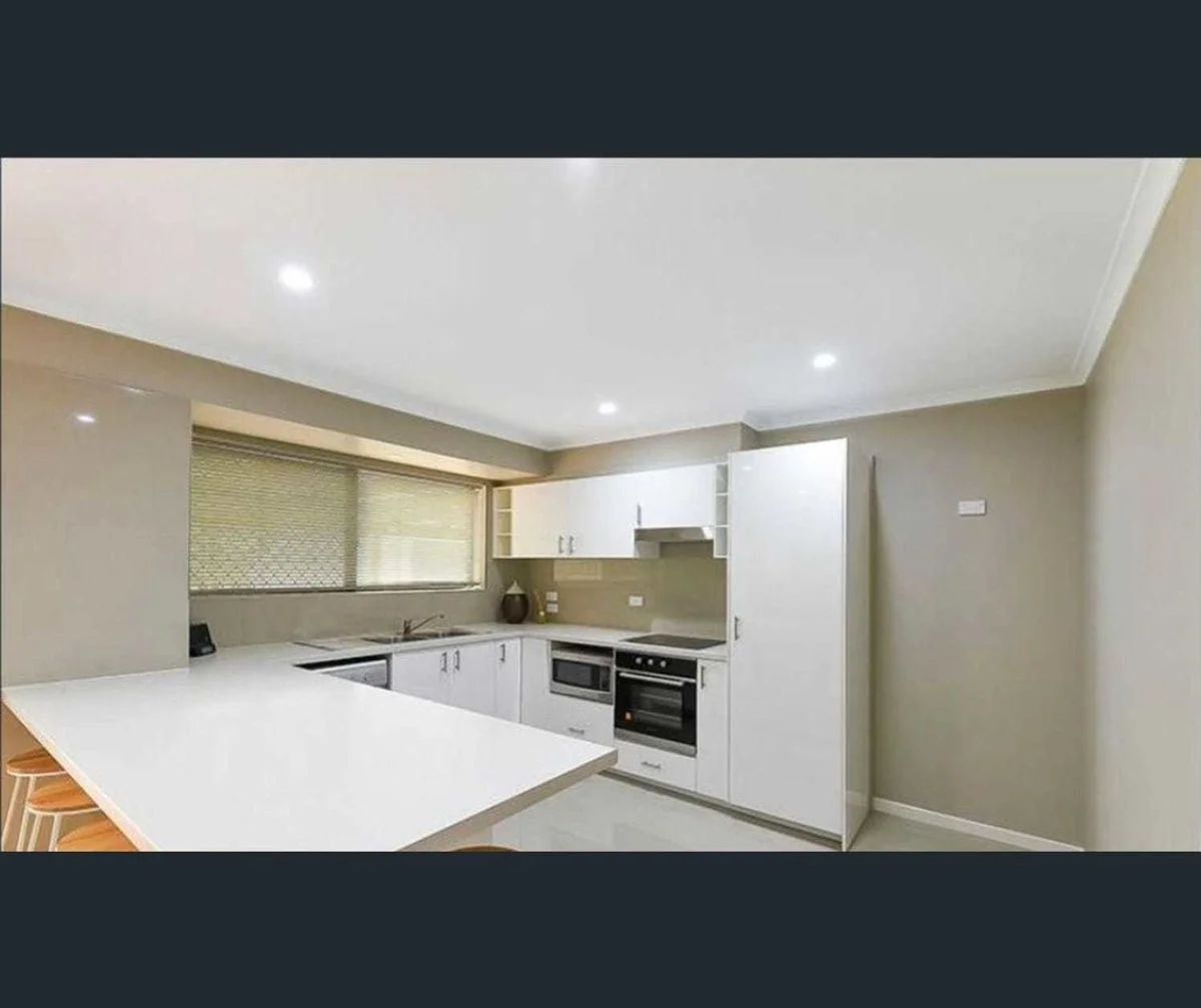 13 Grecian St, Regents Park QLD 4118