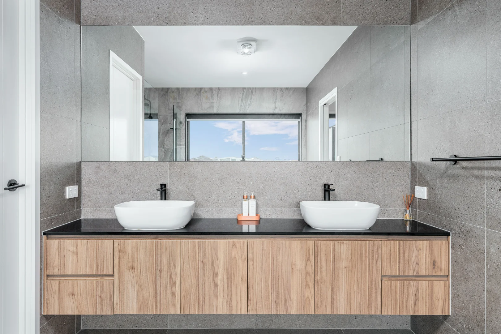 Additional image 23 of 144 Coolum Parade, Newport QLD 4020