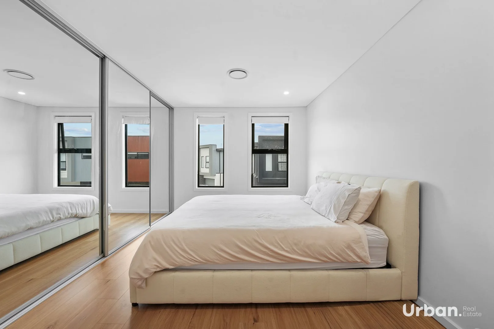 Additional image 8 of 5/30 Isabella Crescent, Glenfield NSW 2167