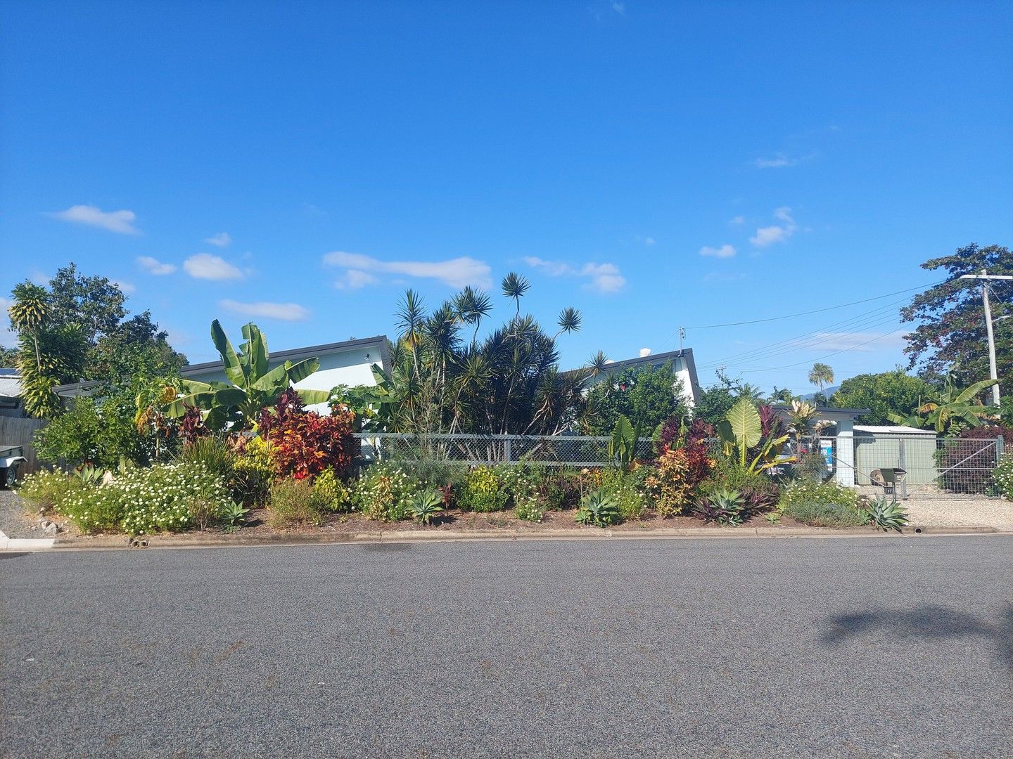 17-19 TAMARIND STREET, Holloways Beach QLD 4878, Image 1