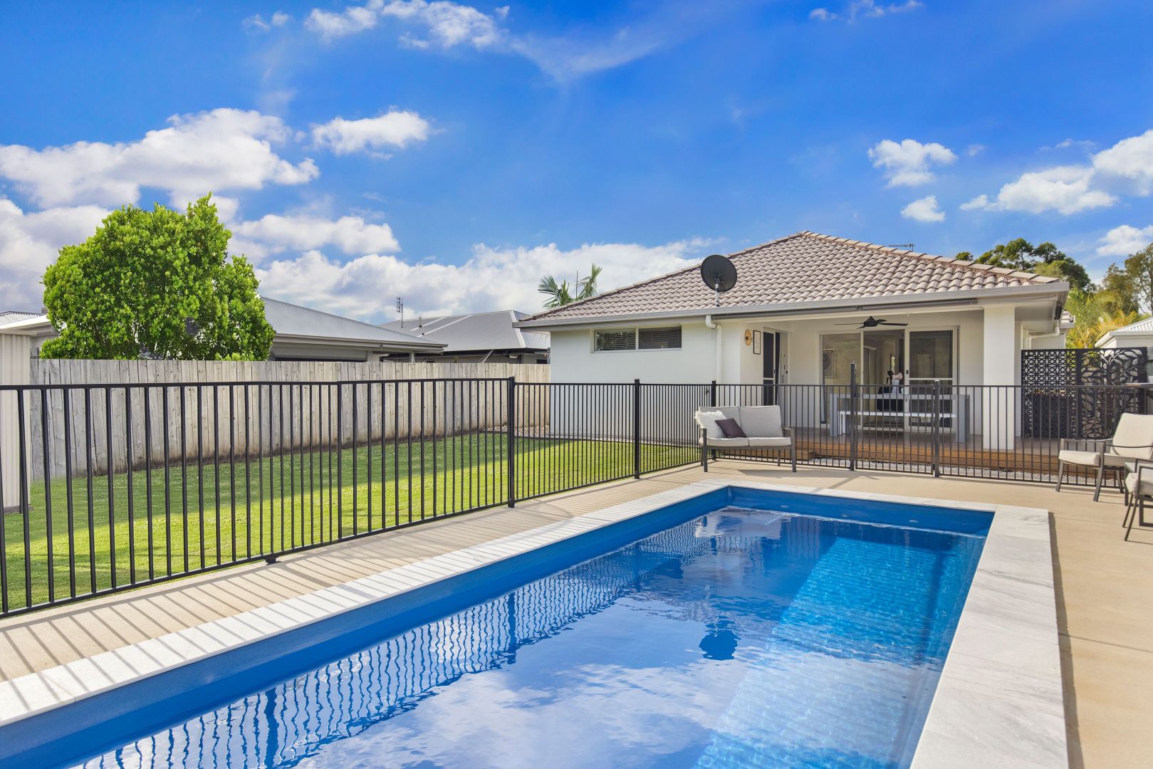9 Bellflower Road, Sippy Downs QLD 4556, Image 2