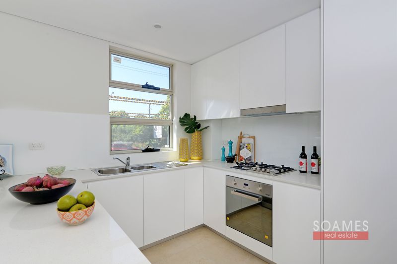 2 bedrooms Apartment / Unit / Flat in 1/447-451 Pacific Highway ASQUITH NSW, 2077