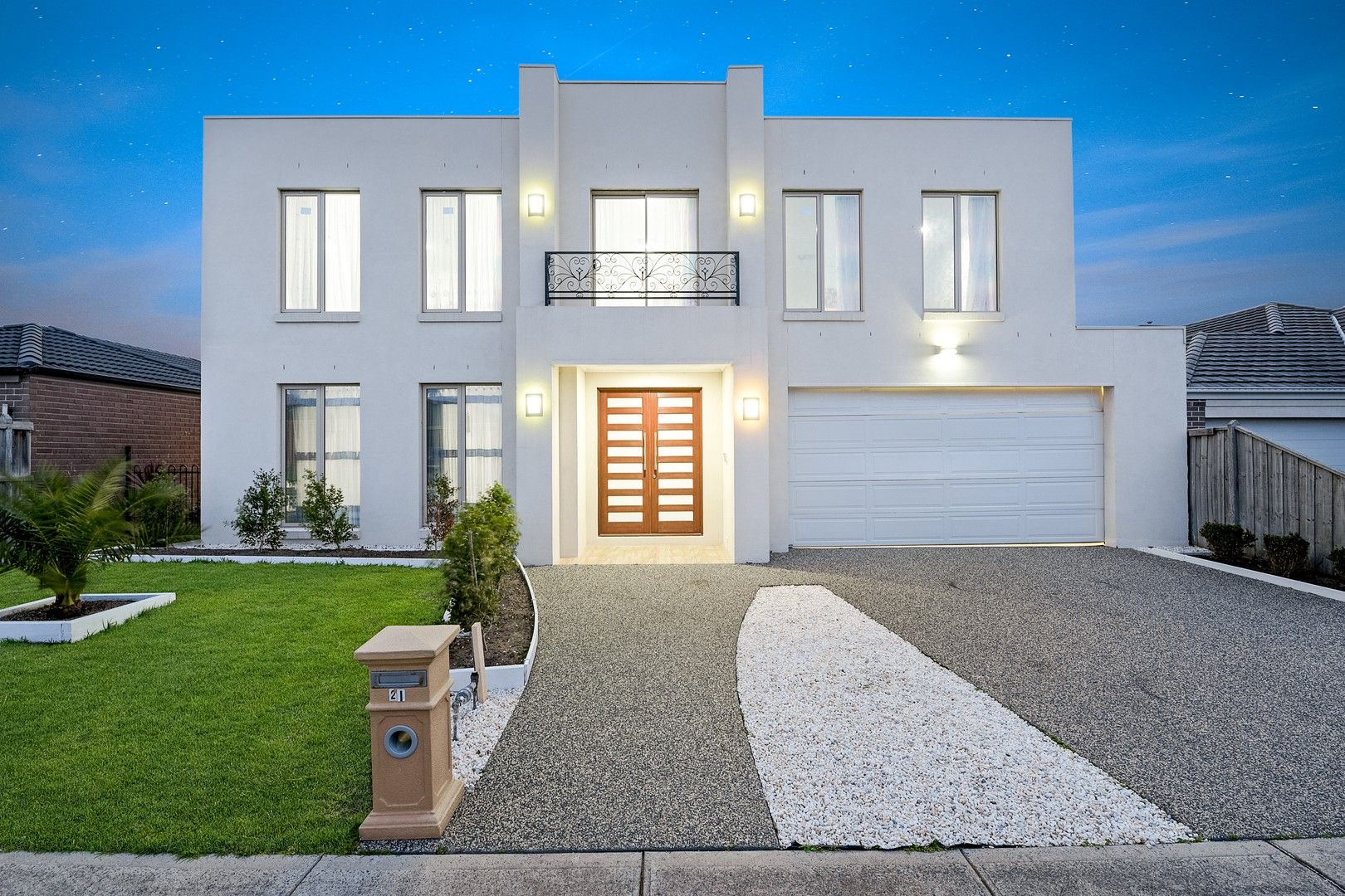 6 bedrooms House in 21 Lancashire Drive CRANBOURNE NORTH VIC, 3977