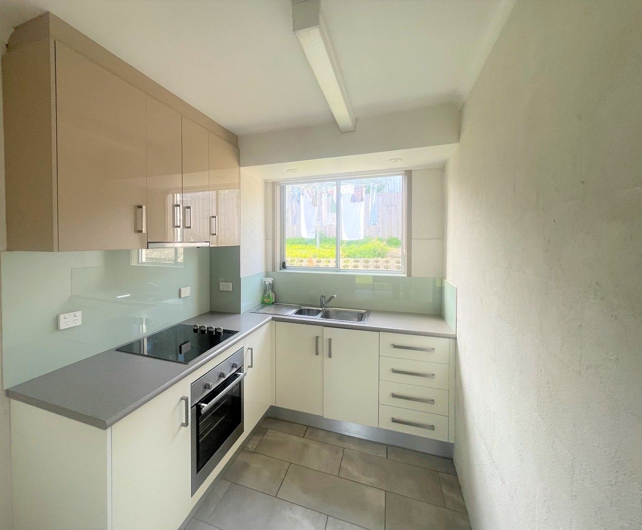 1 bedrooms Apartment / Unit / Flat in 2/1 Clifford Court HOWRAH TAS, 7018