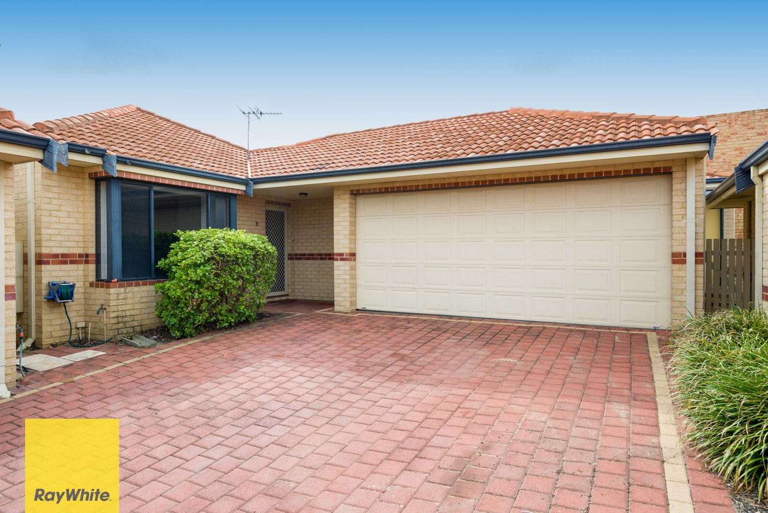 8/1 Ravenswood Drive, Nollamara WA 6061, Image 0