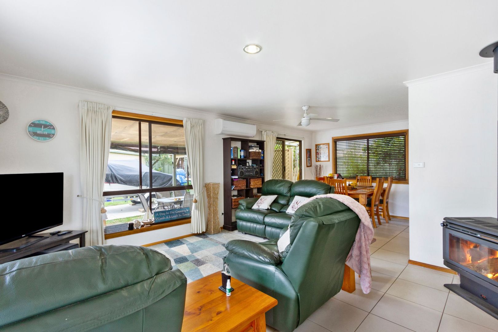 64 Ainslie Parade, Tomakin NSW 2537, Image 2