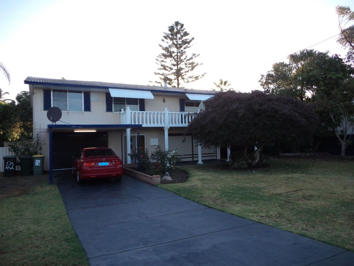 3 bedrooms House in  HALLS HEAD WA, 6210