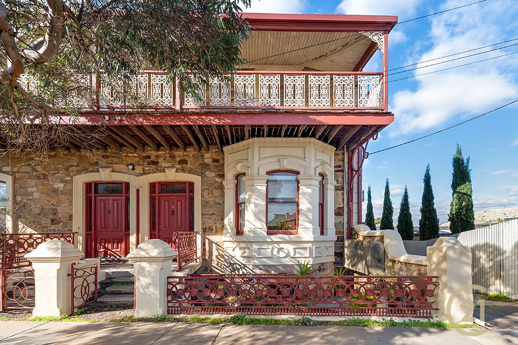 4 bedrooms Townhouse in 2/176 Military Road SEMAPHORE SA, 5019