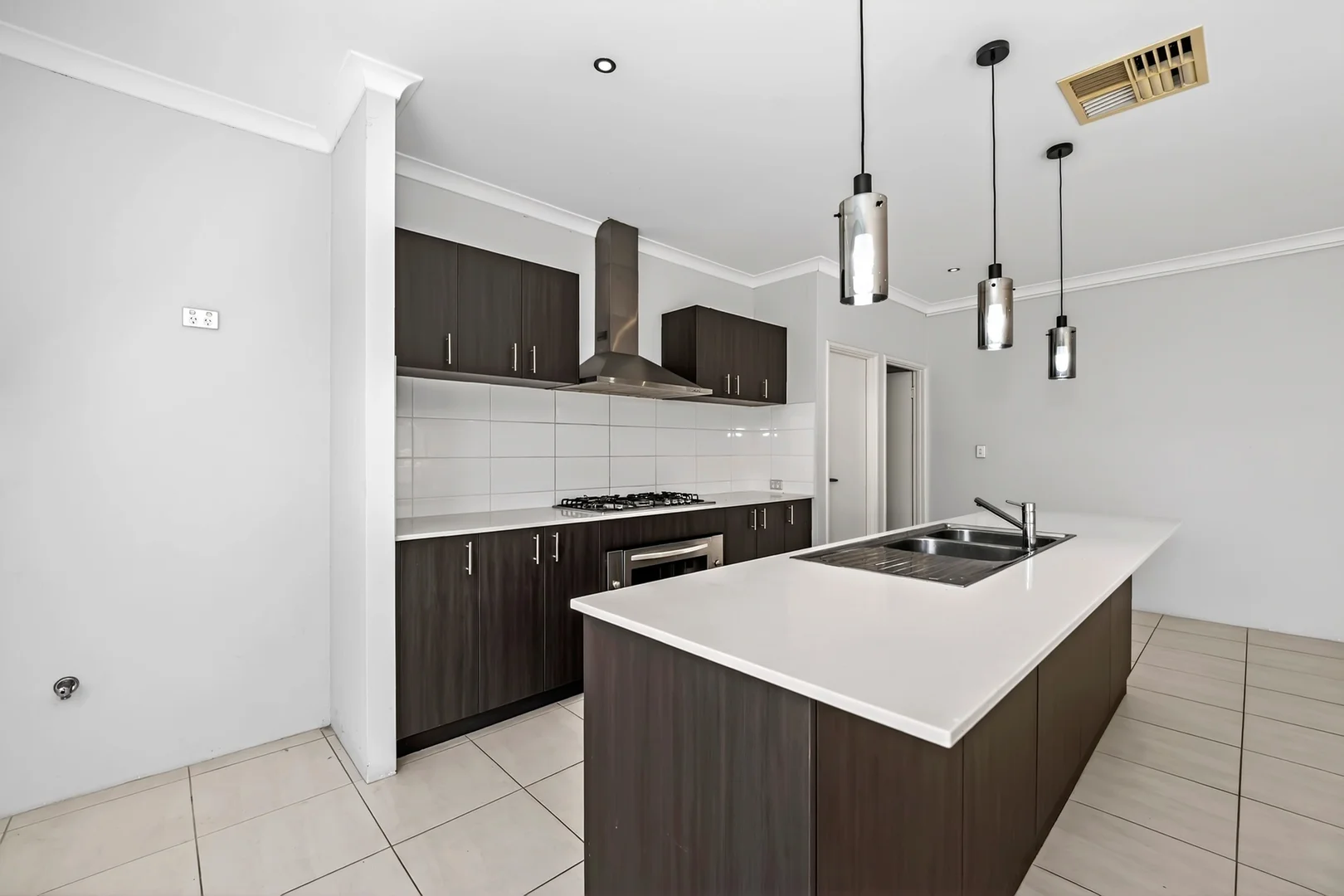 Additional image 6 of 17 Chieftain Pass, Madora Bay WA 6210