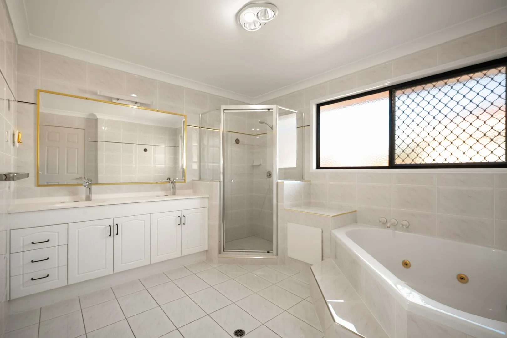 Additional image 37 of 10 Gumdale Place, Sunnybank Hills QLD 4109