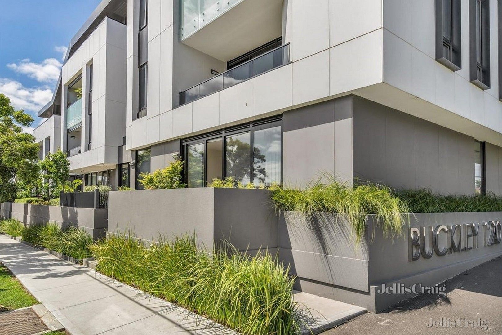 1 bedrooms Apartment / Unit / Flat in 5/120 Buckley Street ESSENDON VIC, 3040