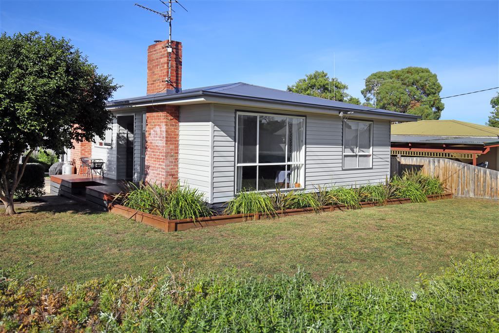 18 Owen Street, Leongatha VIC 3953, Image 1