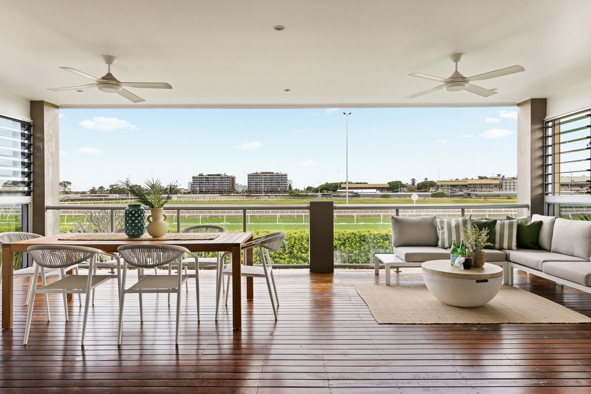 5 bedrooms House in 86a Mein Street HENDRA QLD, 4011