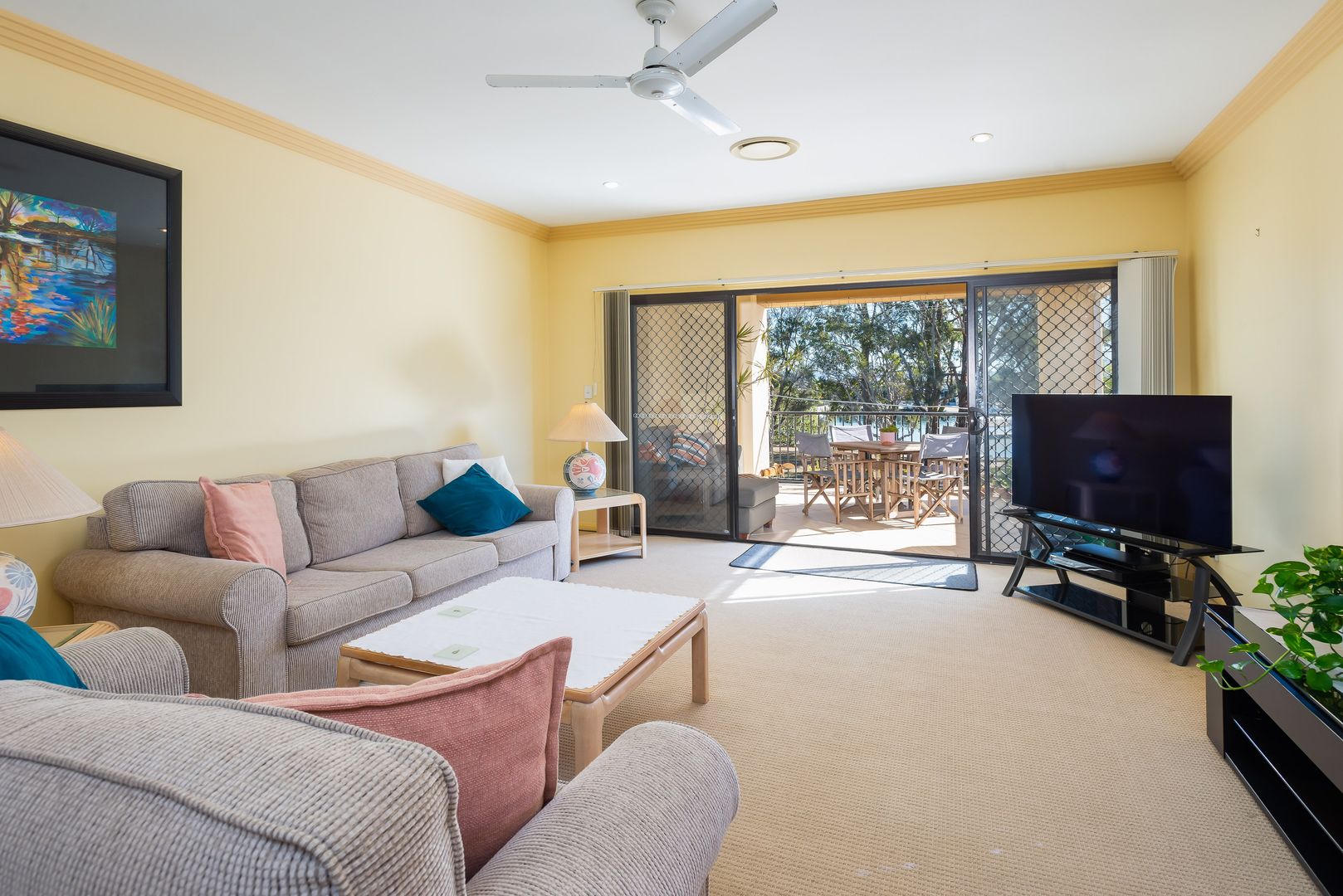 1/55 Paradise Parade, Paradise Point QLD 4216, Image 2