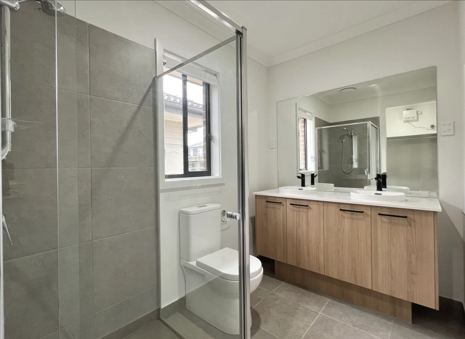 Additional image 3 of 41 Velvet Circuit, Clyde North VIC 3978