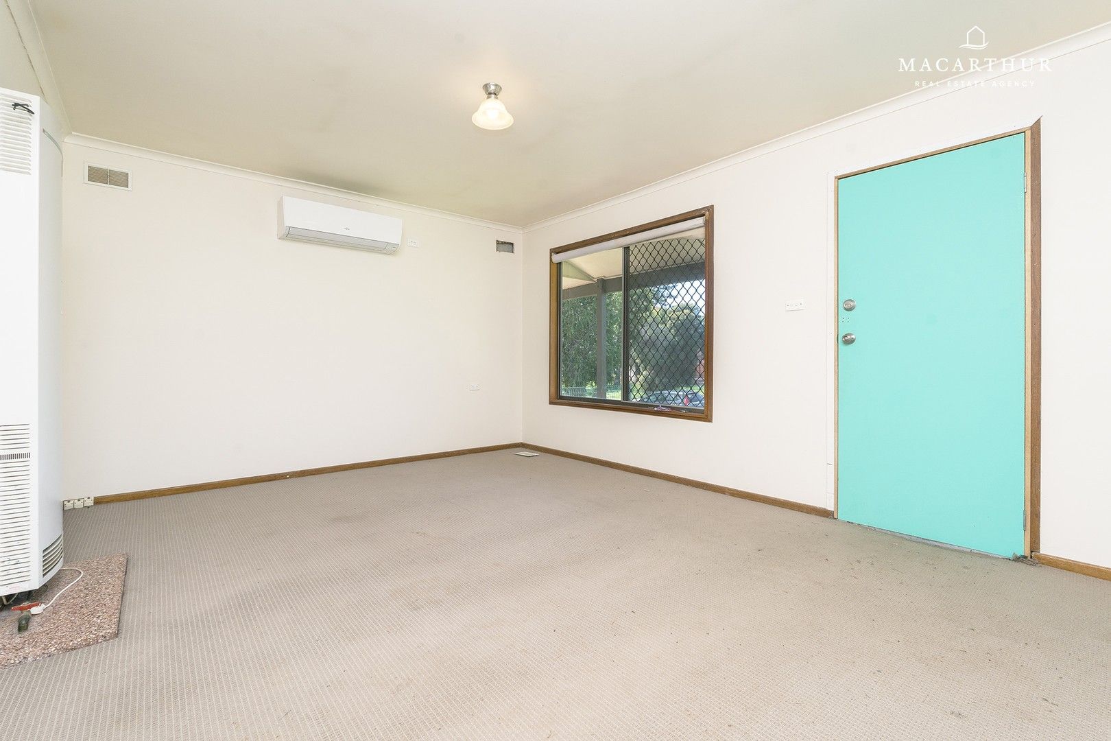 3 bedrooms House in 157 Raye Street TOLLAND NSW, 2650