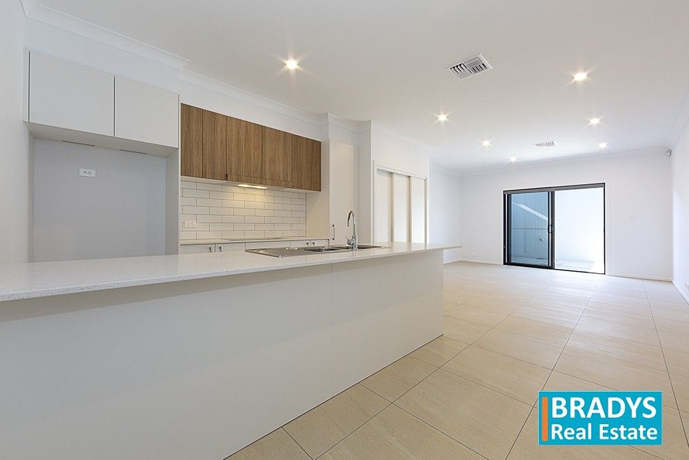 3 bedrooms Townhouse in 20 Wahlquist Street STRATHNAIRN ACT, 2615