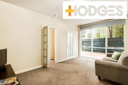 1 bedrooms Apartment / Unit / Flat in 4/263 Dandenong Road PRAHRAN VIC, 3181