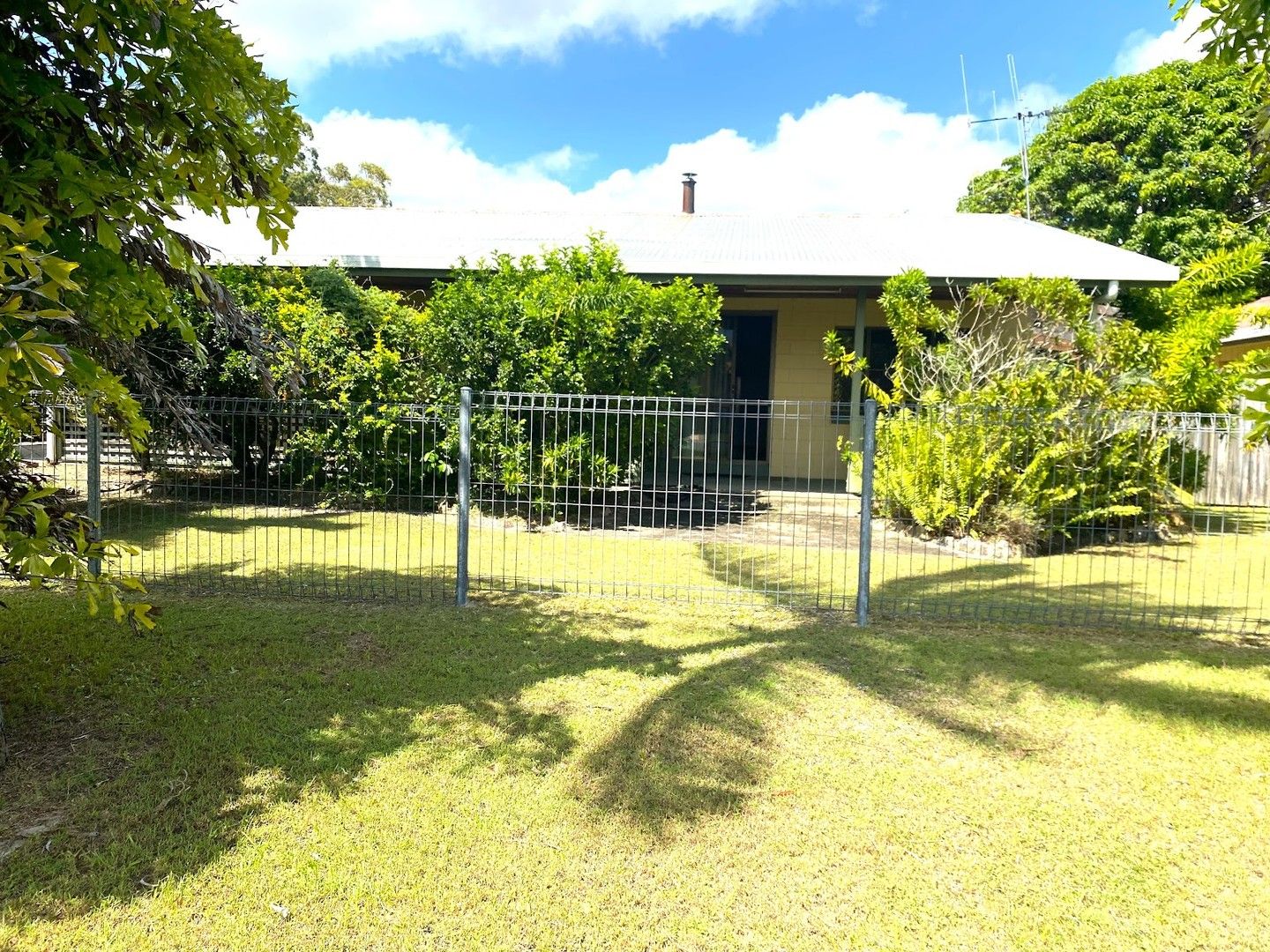 3 bedrooms House in 2 Halibut Street TIN CAN BAY QLD, 4580