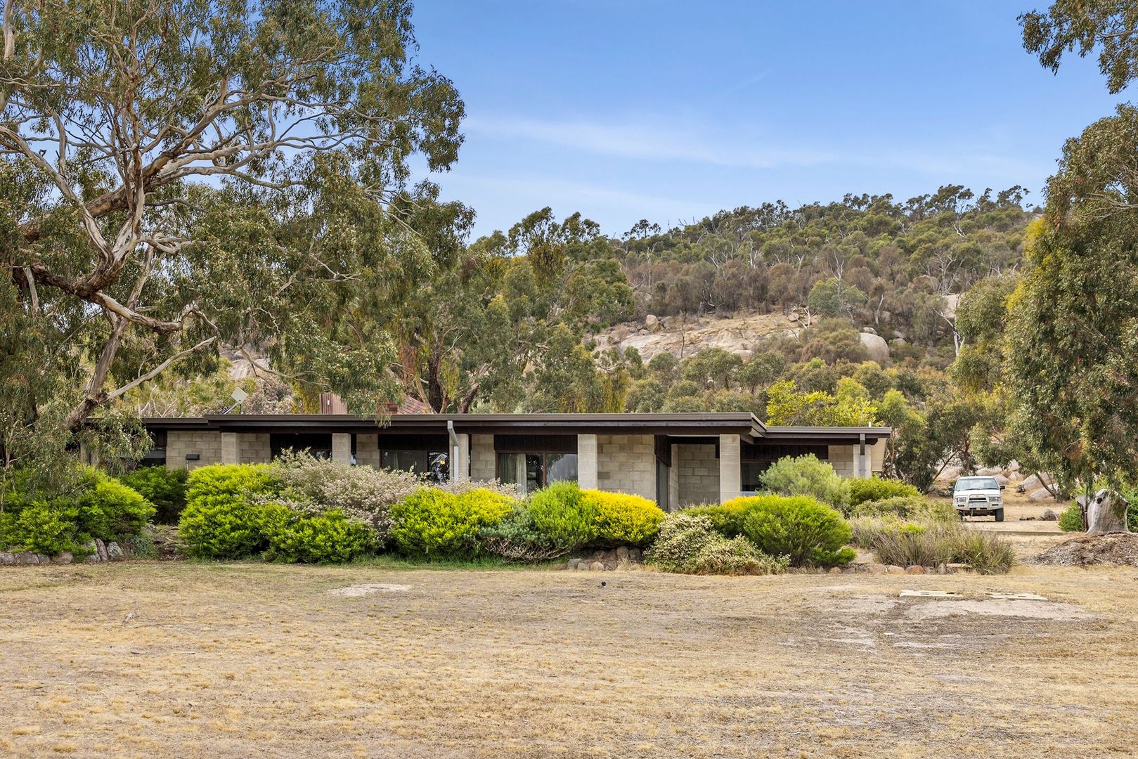 21 Bunjils Cave Road, Black Range VIC 3381, Image 2