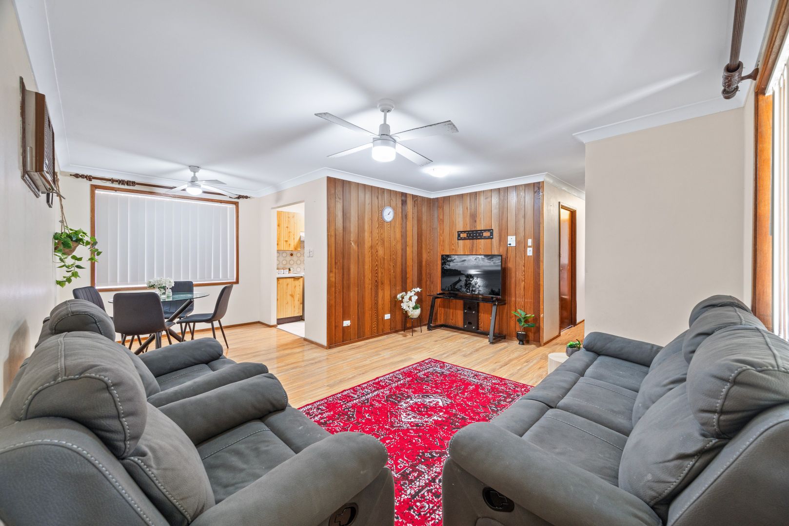 13/8 Bensley Road, Macquarie Fields NSW 2564, Image 2