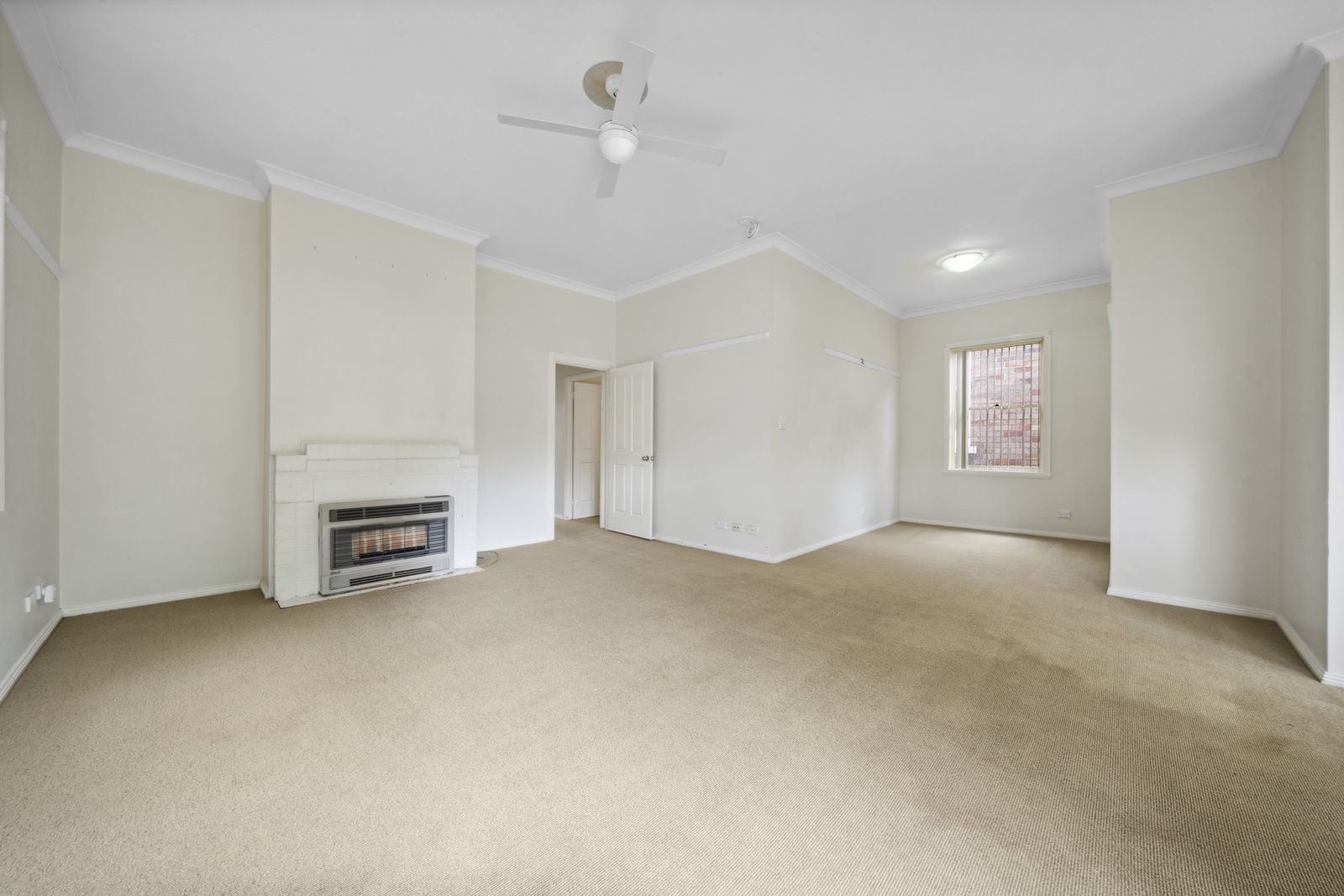 14 Read Avenue, Lithgow NSW 2790, Image 1