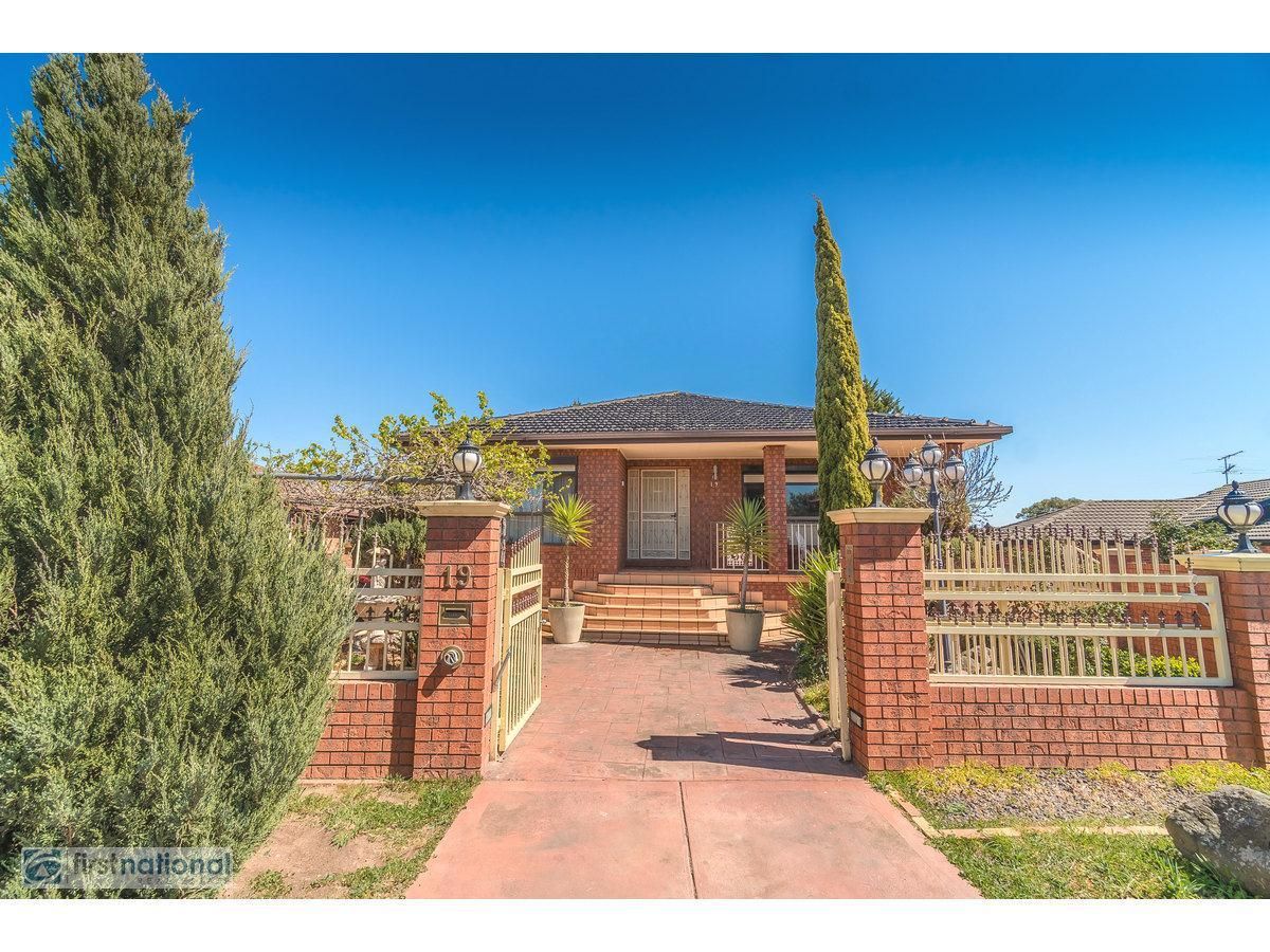 19 Nicholson Crescent, Meadow Heights VIC 3048, Image 0