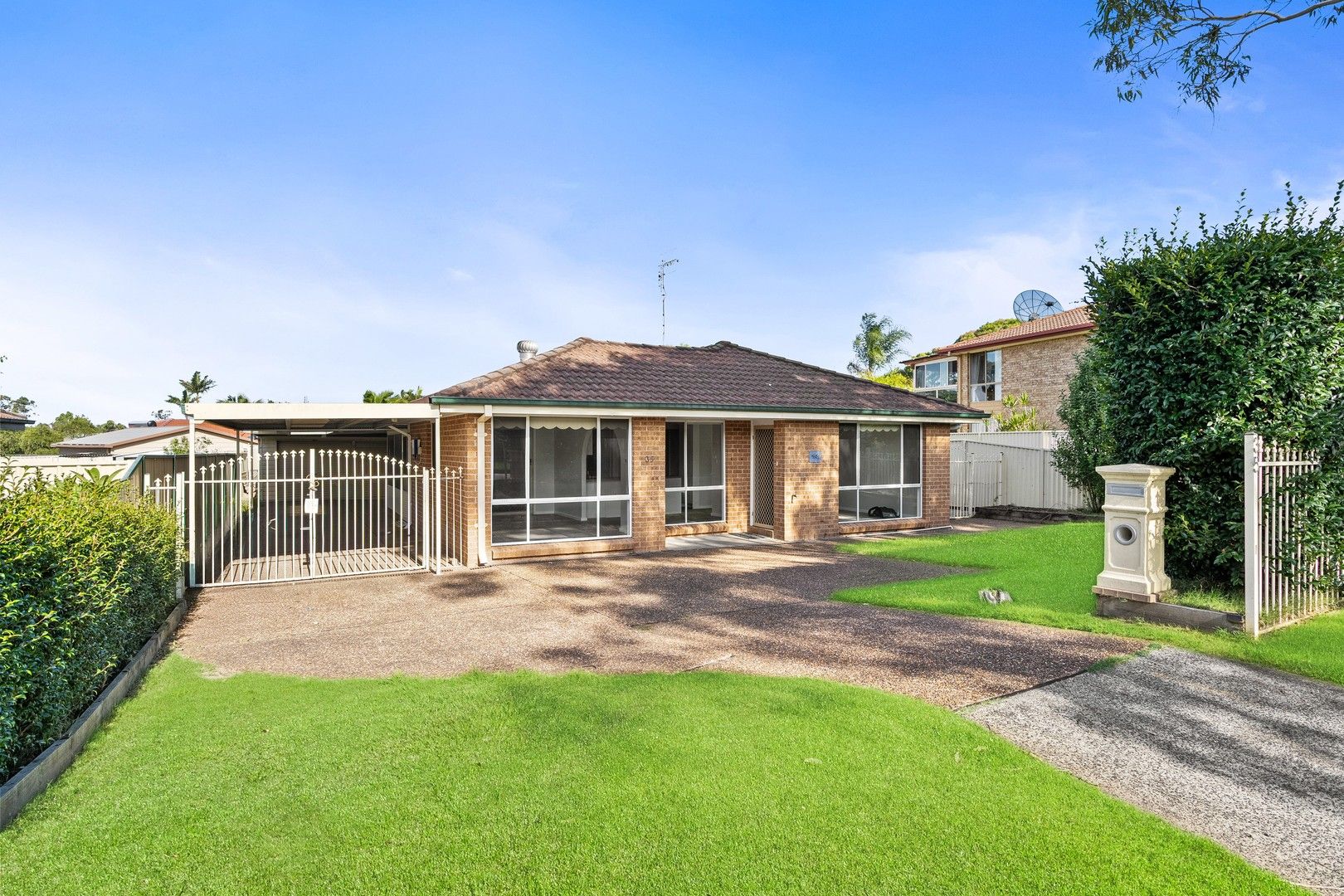 3 bedrooms House in 35 Brittania Drive WATANOBBI NSW, 2259