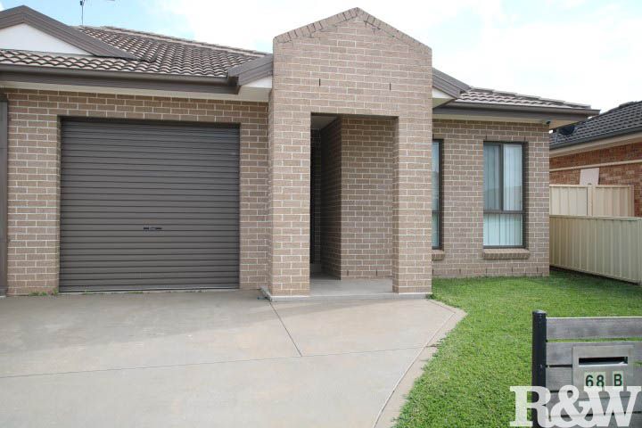 3 bedrooms Duplex in 68B Rupertswood Road ROOTY HILL NSW, 2766