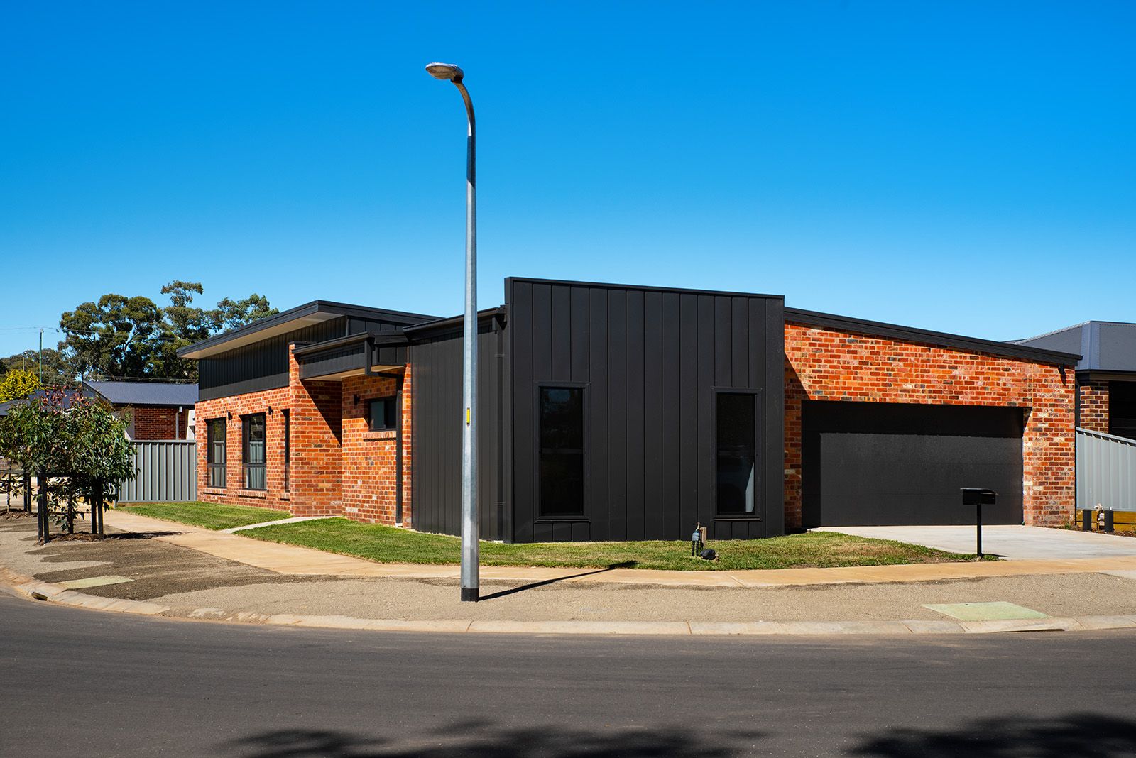 3 bedrooms House in 12 Elstead Drive STRATHDALE VIC, 3550