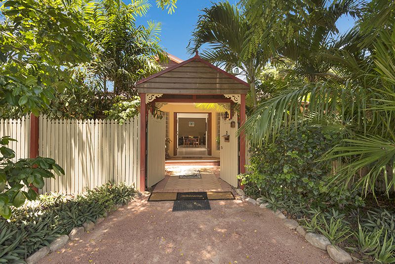 2 Westbourne Street, Hyde Park QLD 4812
