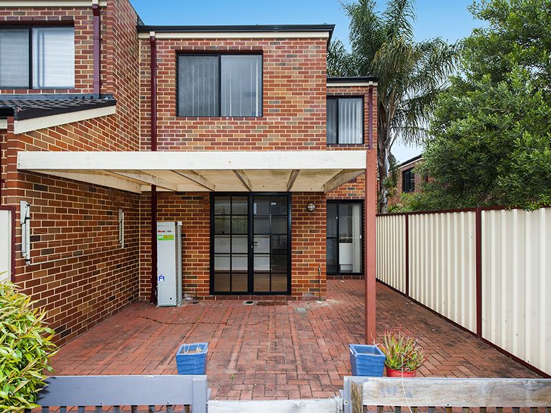 4/34 Pollard Street, Glendalough WA 6016, Image 1