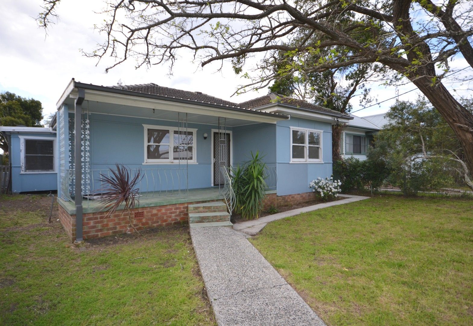 3 bedrooms House in 35 Cambridge Street UMINA BEACH NSW, 2257