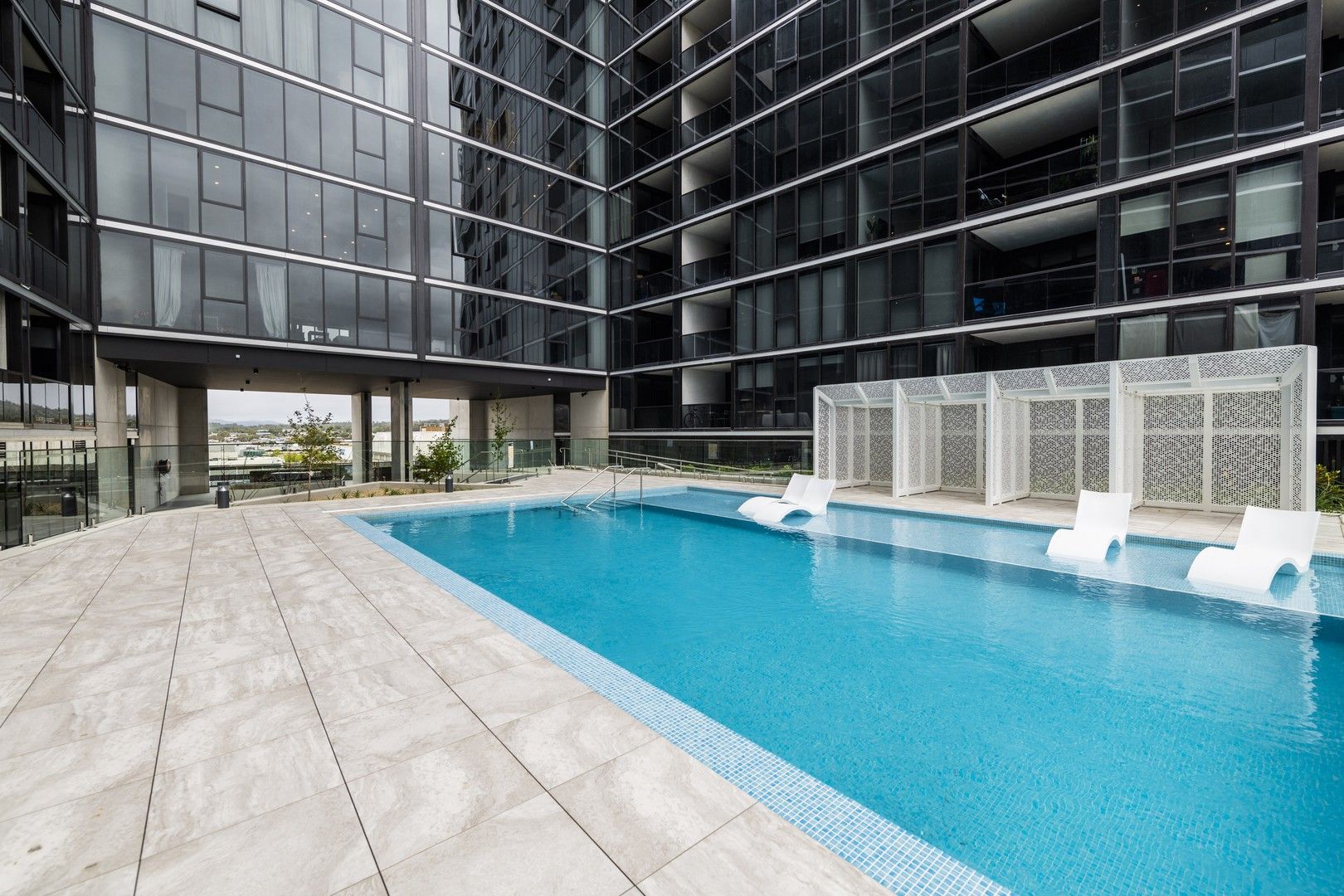 1 bedrooms Apartment / Unit / Flat in Level 20, 2012/15 Bowes Street PHILLIP ACT, 2606