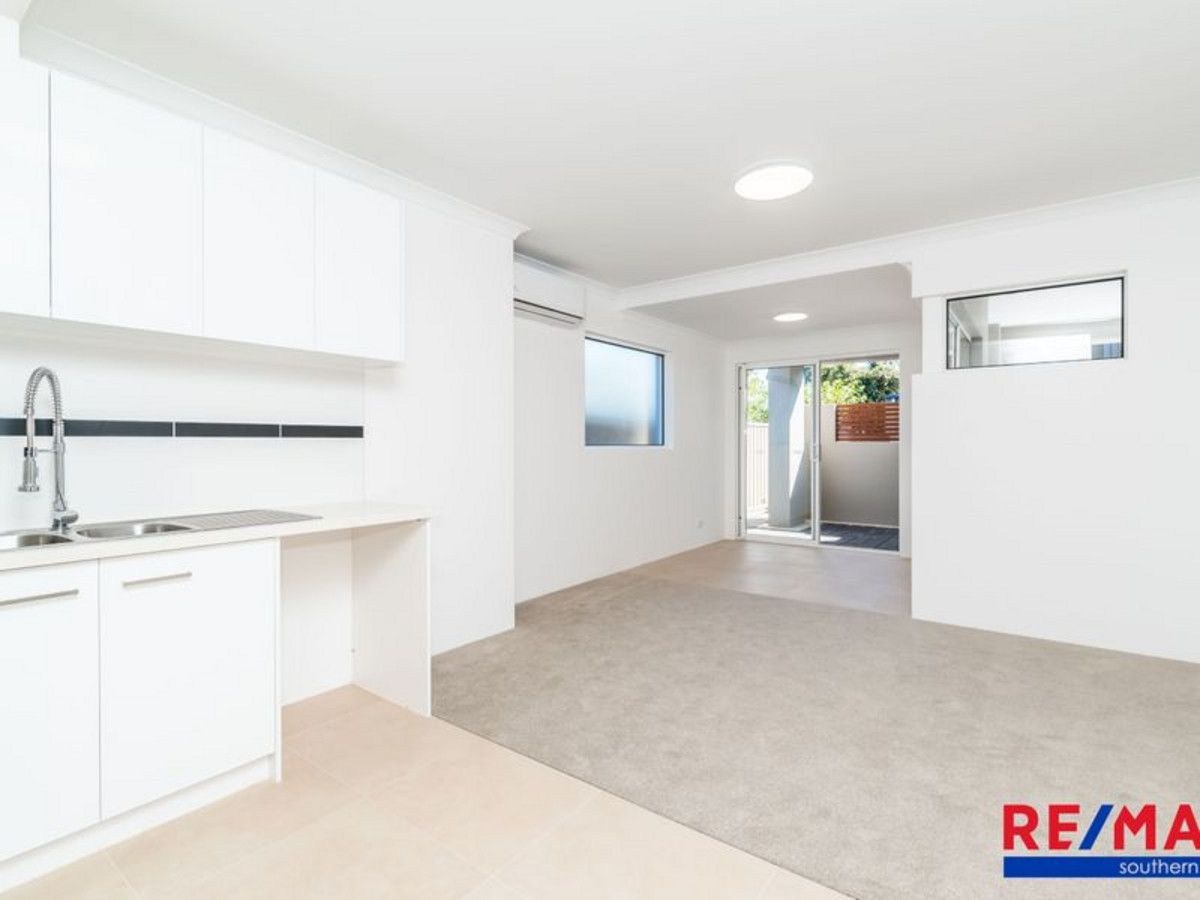 1 bedrooms Apartment / Unit / Flat in 2/19 Raleigh Street BELMONT WA, 6104