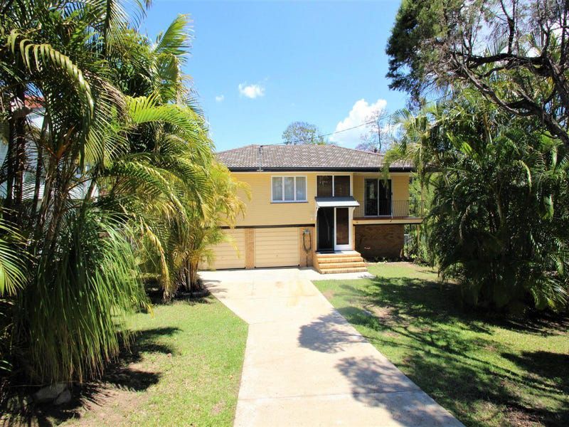 3 bedrooms House in 16 Chaplin Street STAFFORD HEIGHTS QLD, 4053