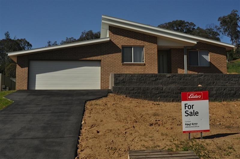 22 Booral Avenue, Tumut Property History & Address Research Domain