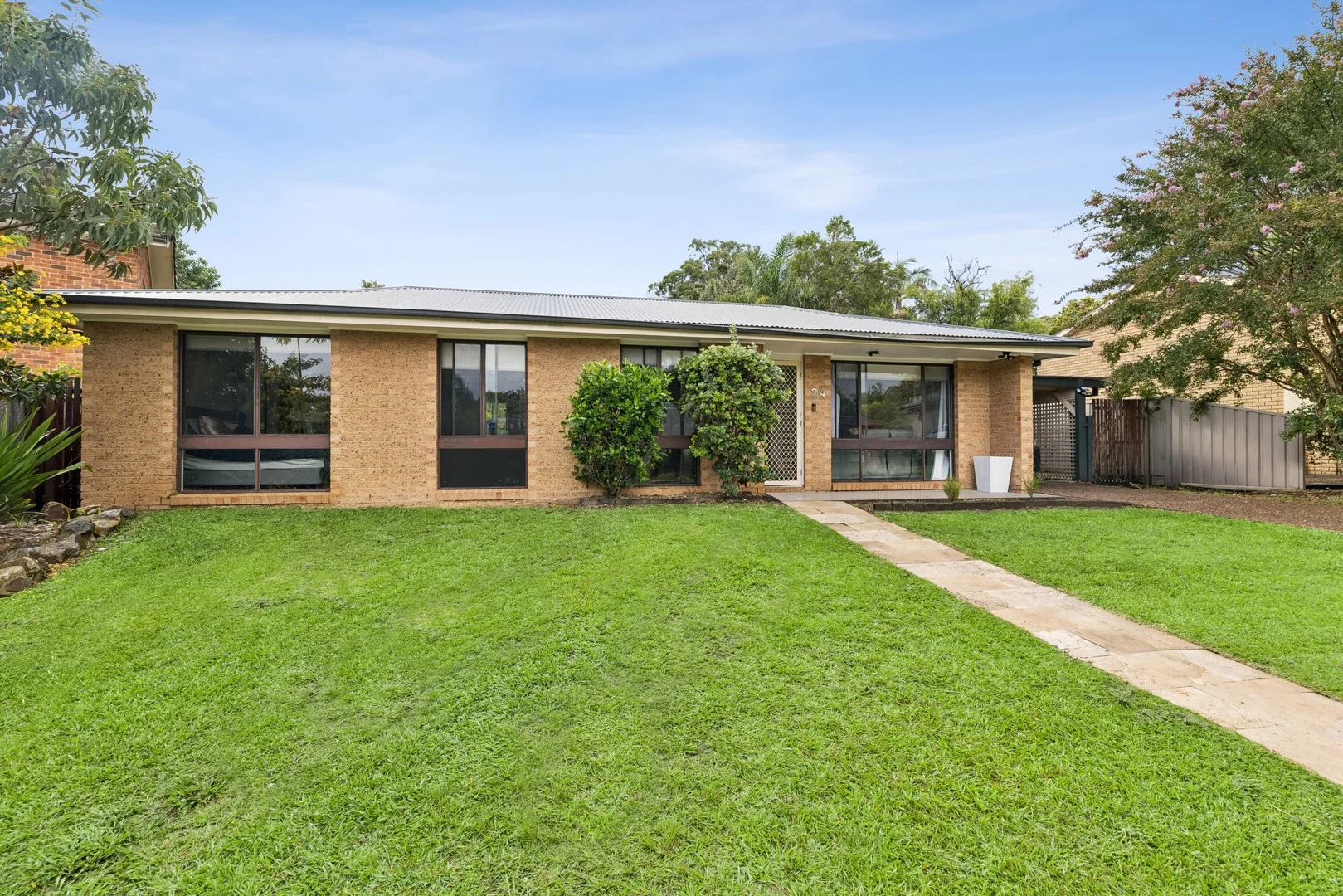 24 Cameron Crescent, Kincumber NSW 2251