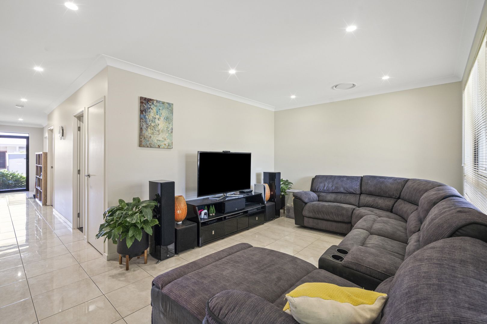 4 Dalcross Place, Heathwood QLD 4110 House For Rent 600 Domain