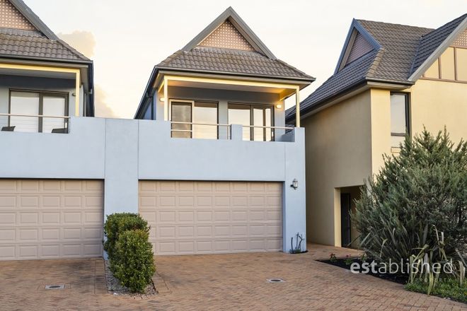 Picture of 42/1 Greg Norman Drive, SANCTUARY LAKES VIC 3030