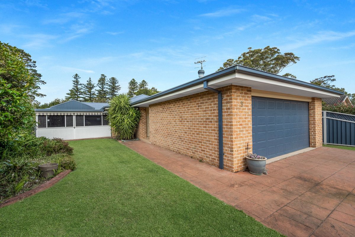 3 bedrooms House in 9 Jade Place MEROO MEADOW NSW, 2540