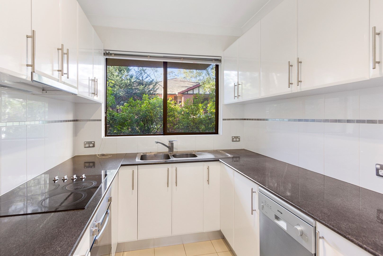 1 bedrooms Apartment / Unit / Flat in 3/5 Robert Street ARTARMON NSW, 2064