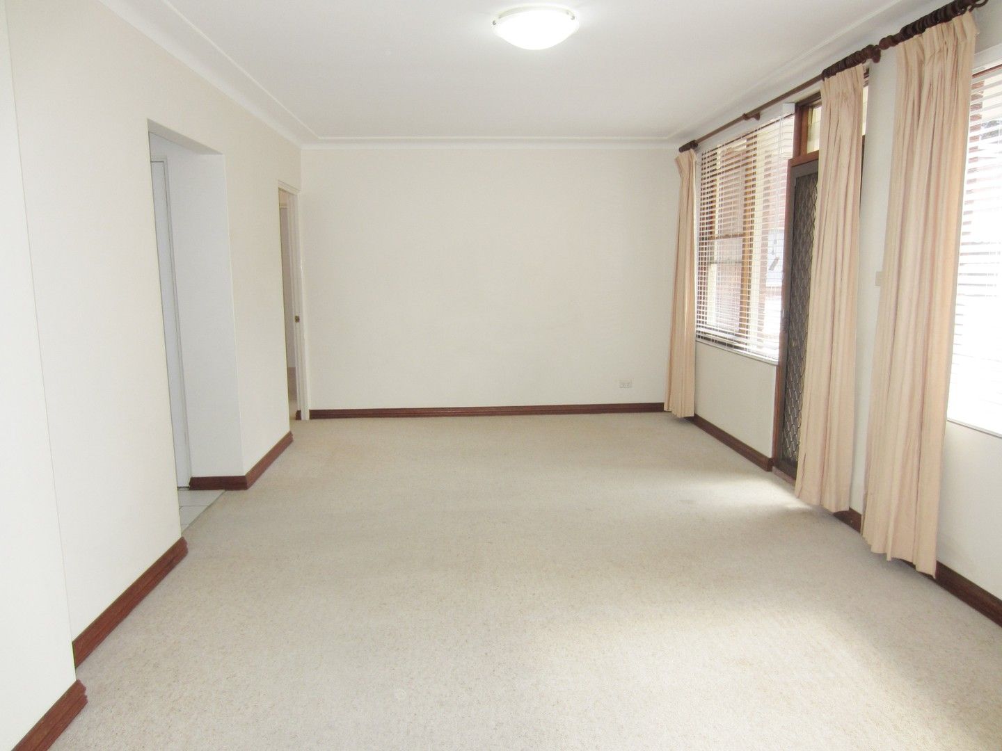 2 bedrooms Apartment / Unit / Flat in 3/8 Landers Road LANE COVE NSW, 2066