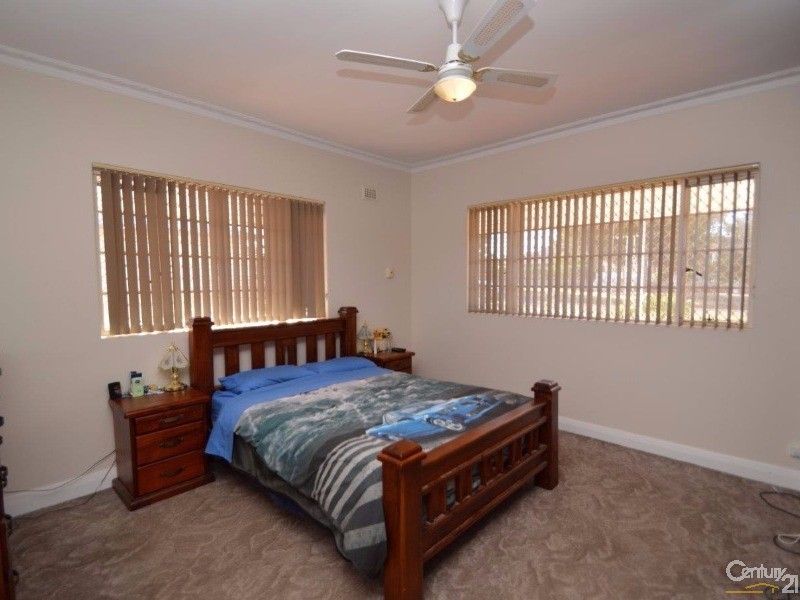 523 Uranium Street, Broken Hill NSW 2880, Image 2