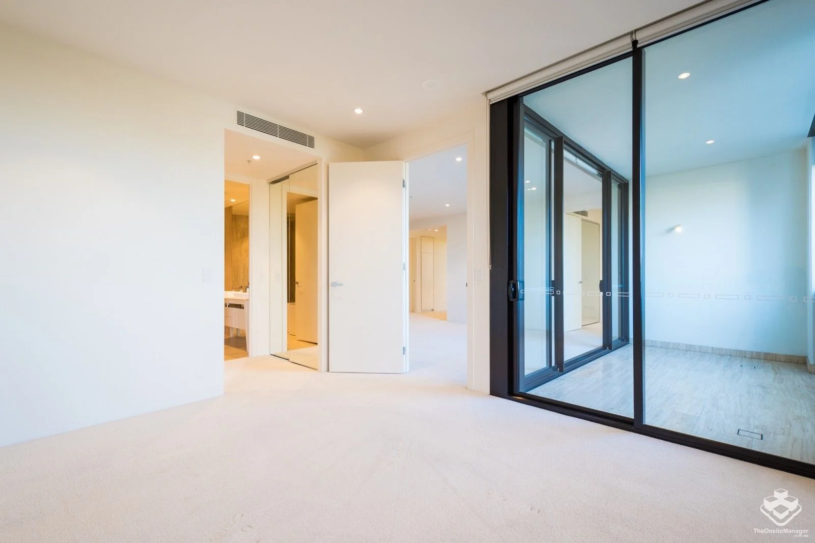 Additional image 19 of ID:21172808/1 Marina Drive, Benowa QLD 4217