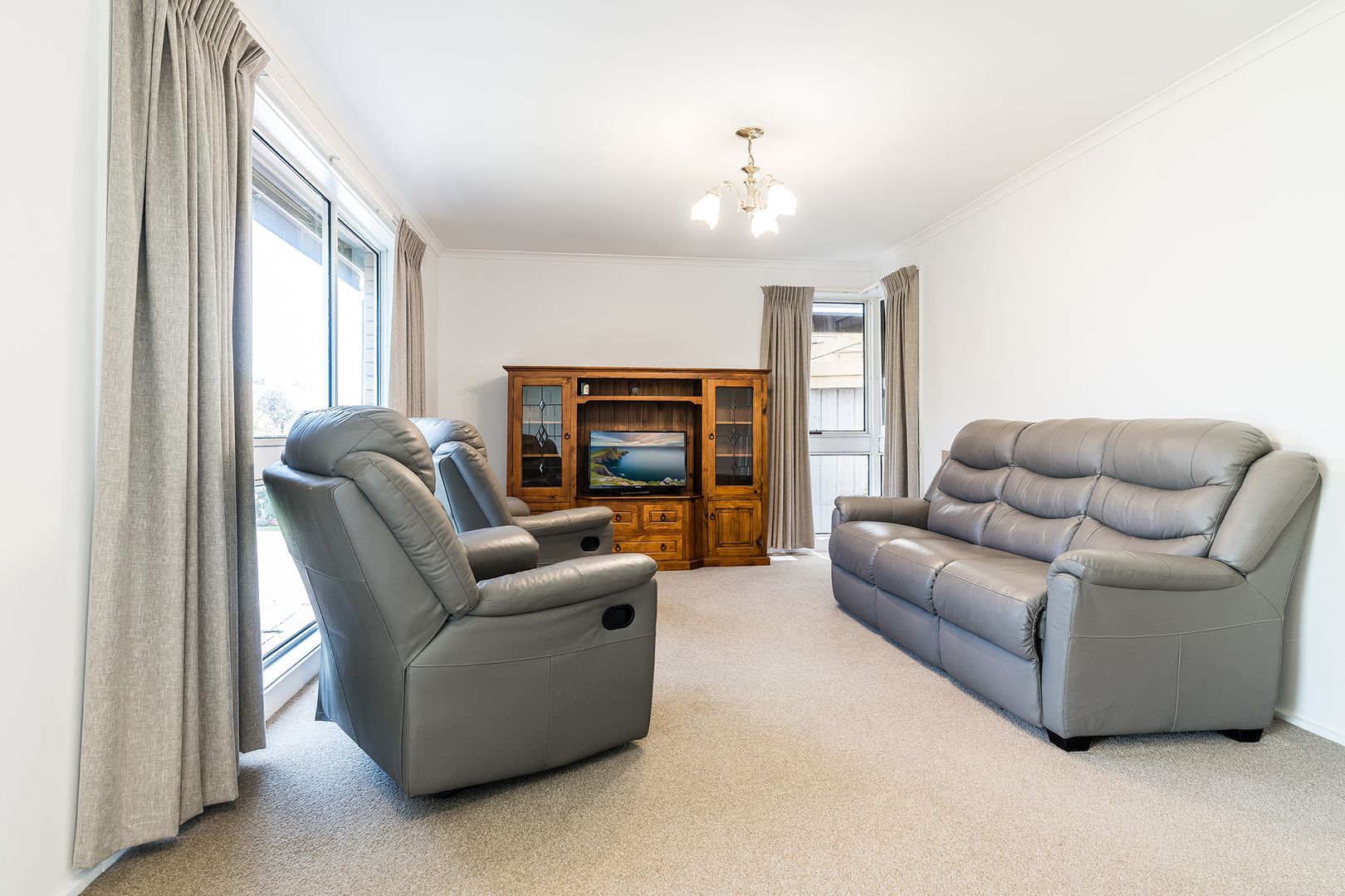 10 Erica Avenue, Corio VIC 3214 House For Rent 460 Domain