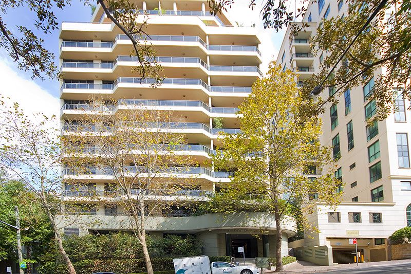 2 bedrooms Apartment / Unit / Flat in 107/39 Mclaren Street NORTH SYDNEY NSW, 2060