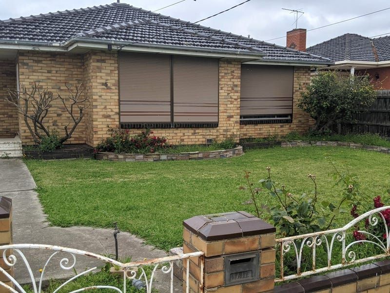 3 bedrooms House in 5 Verdun Street MARIBYRNONG VIC, 3032